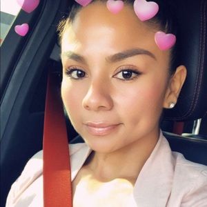 Meet your Posher, Fabiola